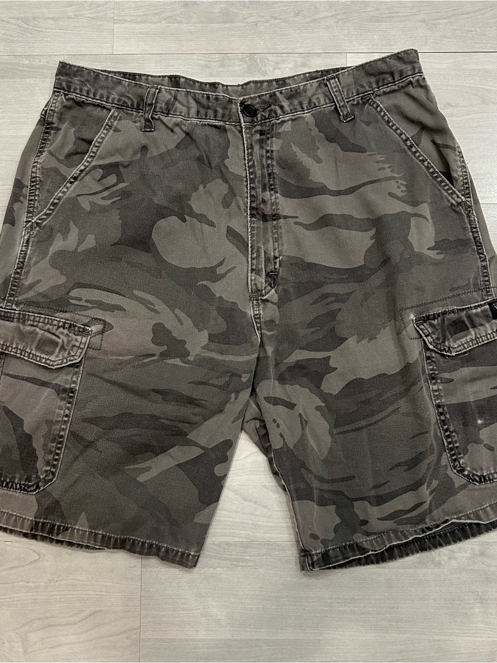Wrangler Authentic Issue Cargo Shorts Mens 36 Gray Camo Utility Military Work
